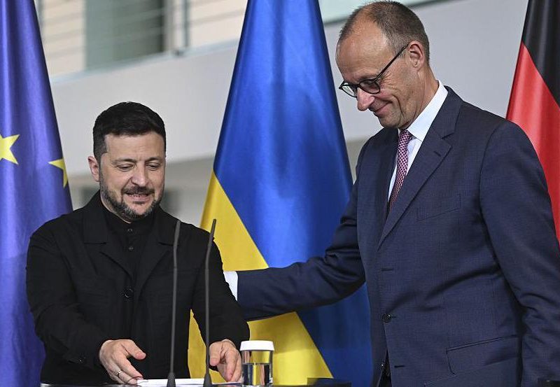 Jerman Dan Ukraina Tingkatkan Kerja Sama Di Bidang Pertahanan