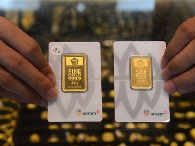 Harga Emas Antam Melonjak Rp20.000 Per Gram