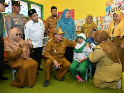 Imunisasi Massal Belum Cukup Tangani Wabah Campak