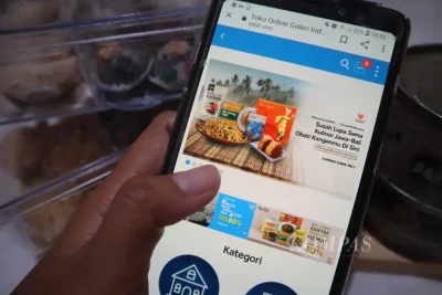 Persaingan Aplikasi Antar Makanan Dan Media Sosial