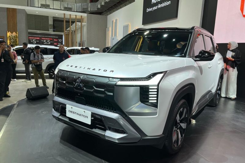 Mitsubishi Destinator