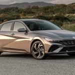 Hyundai Elantra Sebuah Sedan Dengan Desain Yang Futuristik