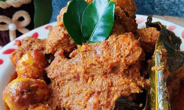Rendang Ayam Kampung Kelapa Sangrai Menu Lebaran