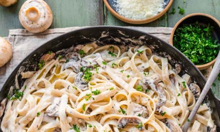 Fettucini Creamy Mushroom, Makan Siang Ala Restoran