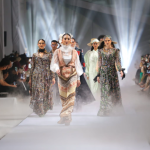 Melihat Inspirasi Fashion Yang Cemerlang Dari Ivan Gunawan