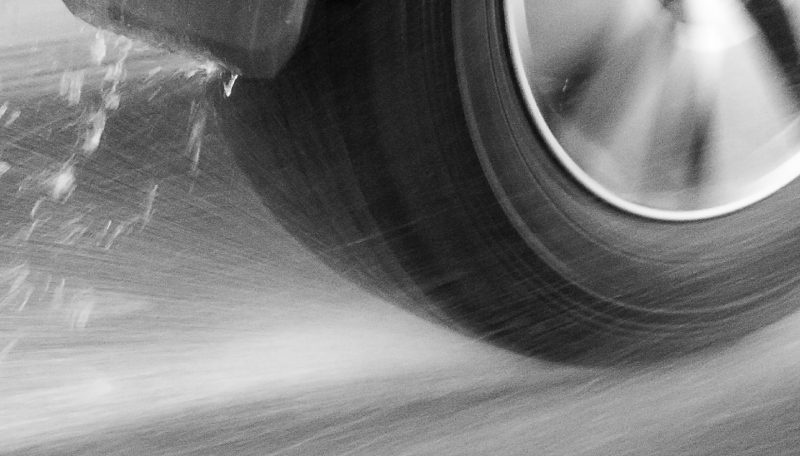 Bahaya Aquaplaning