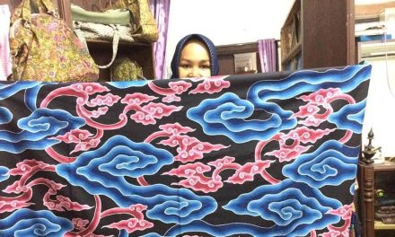 Menguak Makna Filosofis Batik Mega Mendung Cirebon