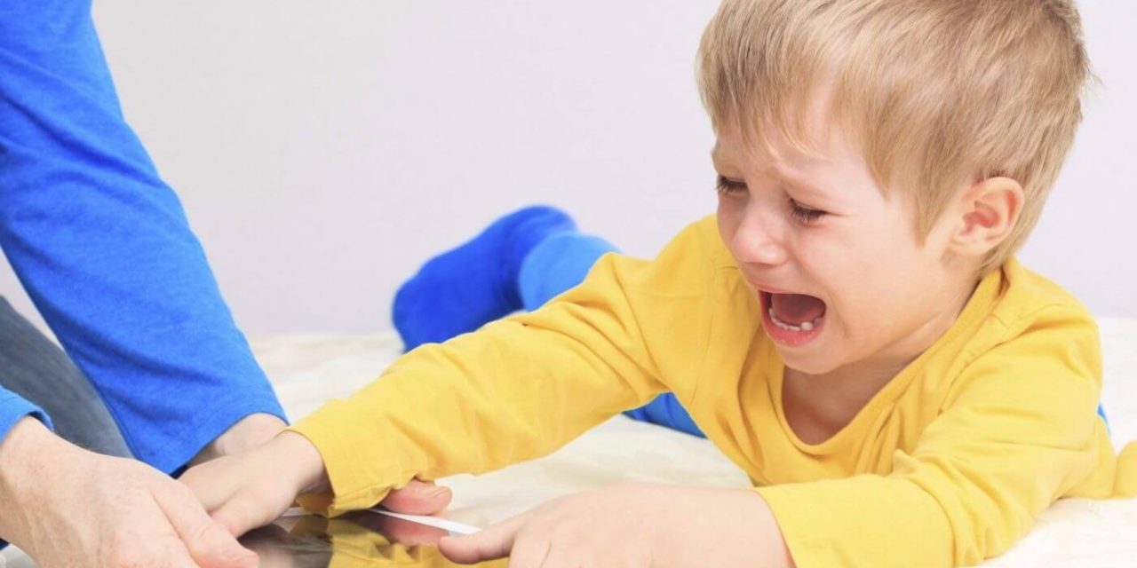 Screen Time Pada Balita Bikin Gampang Tantrum