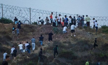 Perubahan Sosial Uni Eropa, Komitmen Untuk Krisis Pengungsi