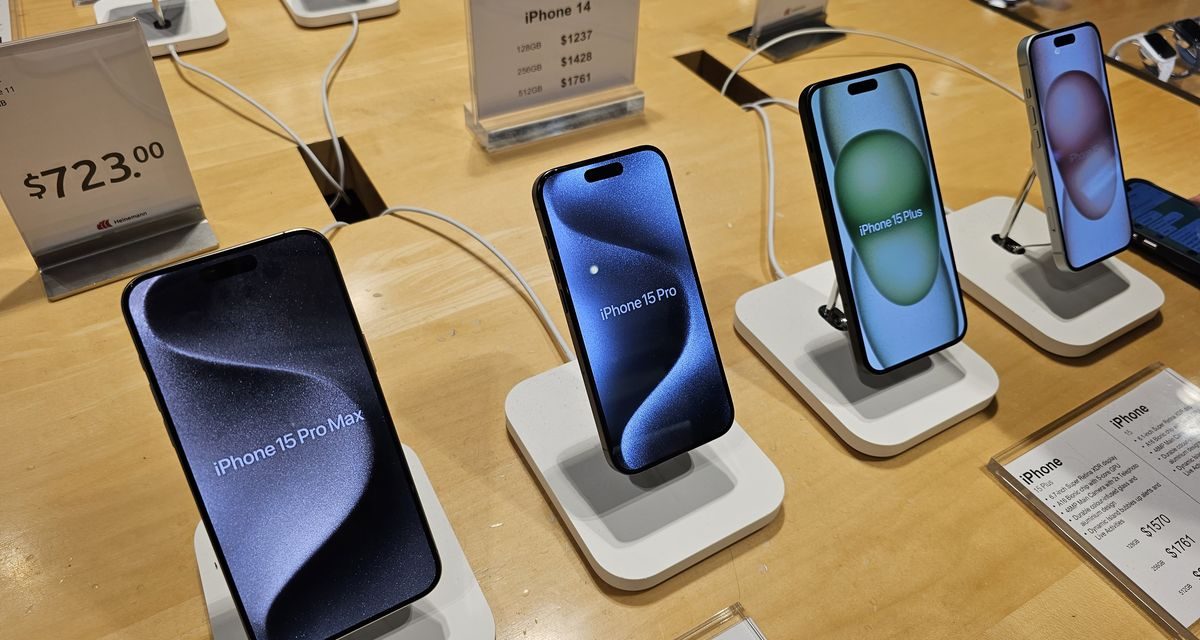 Fo Mo Iphone Baru? Inilah Alasan Yang Bikin Orang Rela Pinjol!