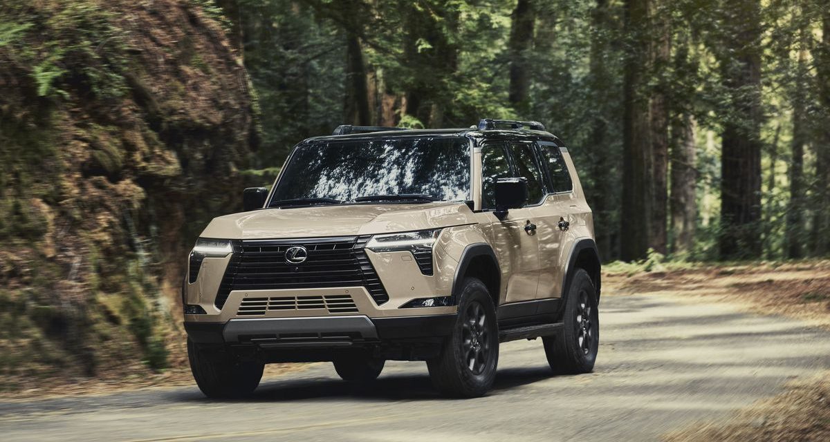 Mobil Lexus GX Desain Mencolok Dan Bodi Yang Kekar